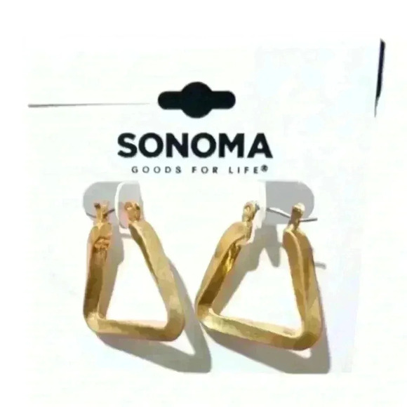 Sonoma gold triangle earrings - Picture 2 of 2